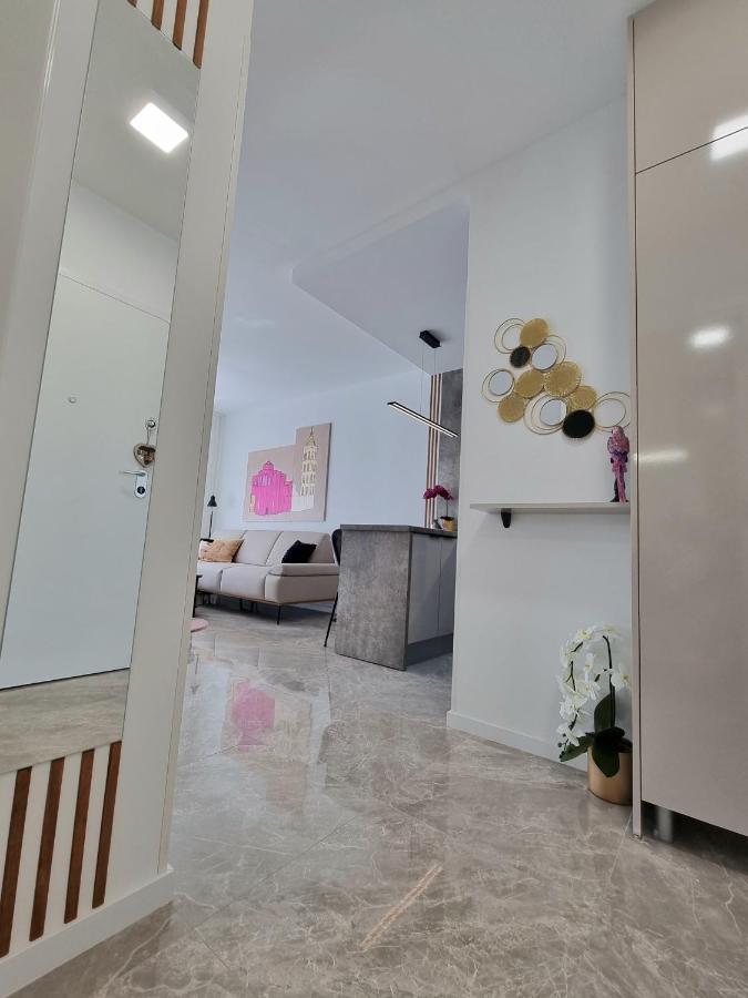 Apartment "50 Shades" With Balcony And Free Parking In The Garage زادار المظهر الخارجي الصورة