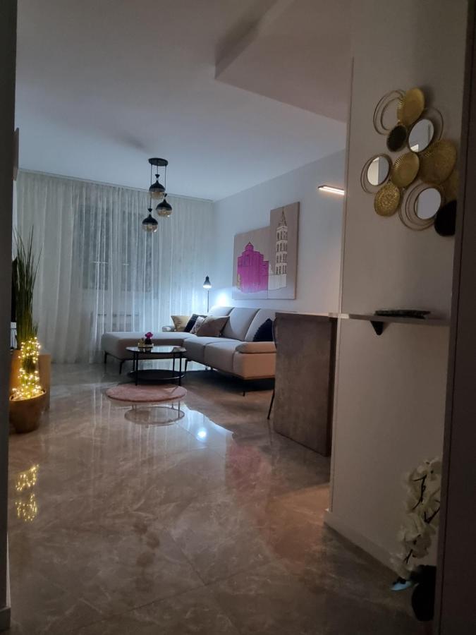 Apartment "50 Shades" With Balcony And Free Parking In The Garage زادار المظهر الخارجي الصورة